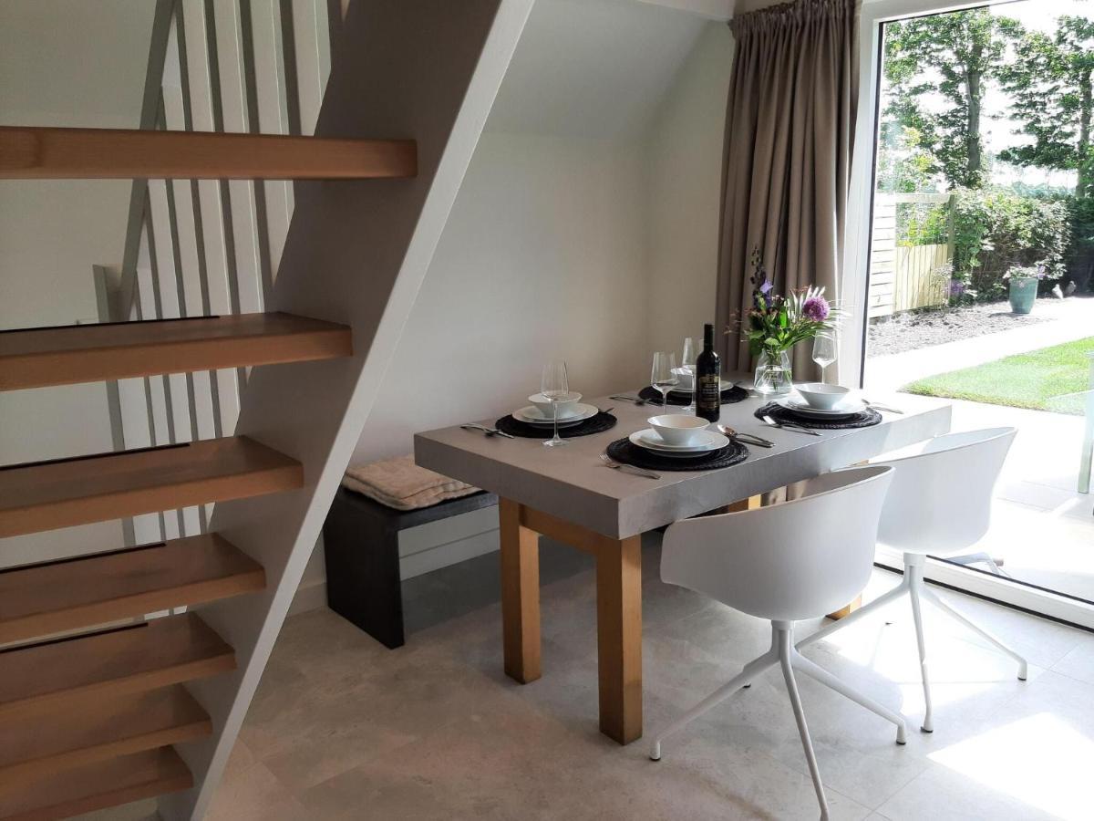 Stylish Holiday Home By The Sea Tuitjenhorn Exteriér fotografie