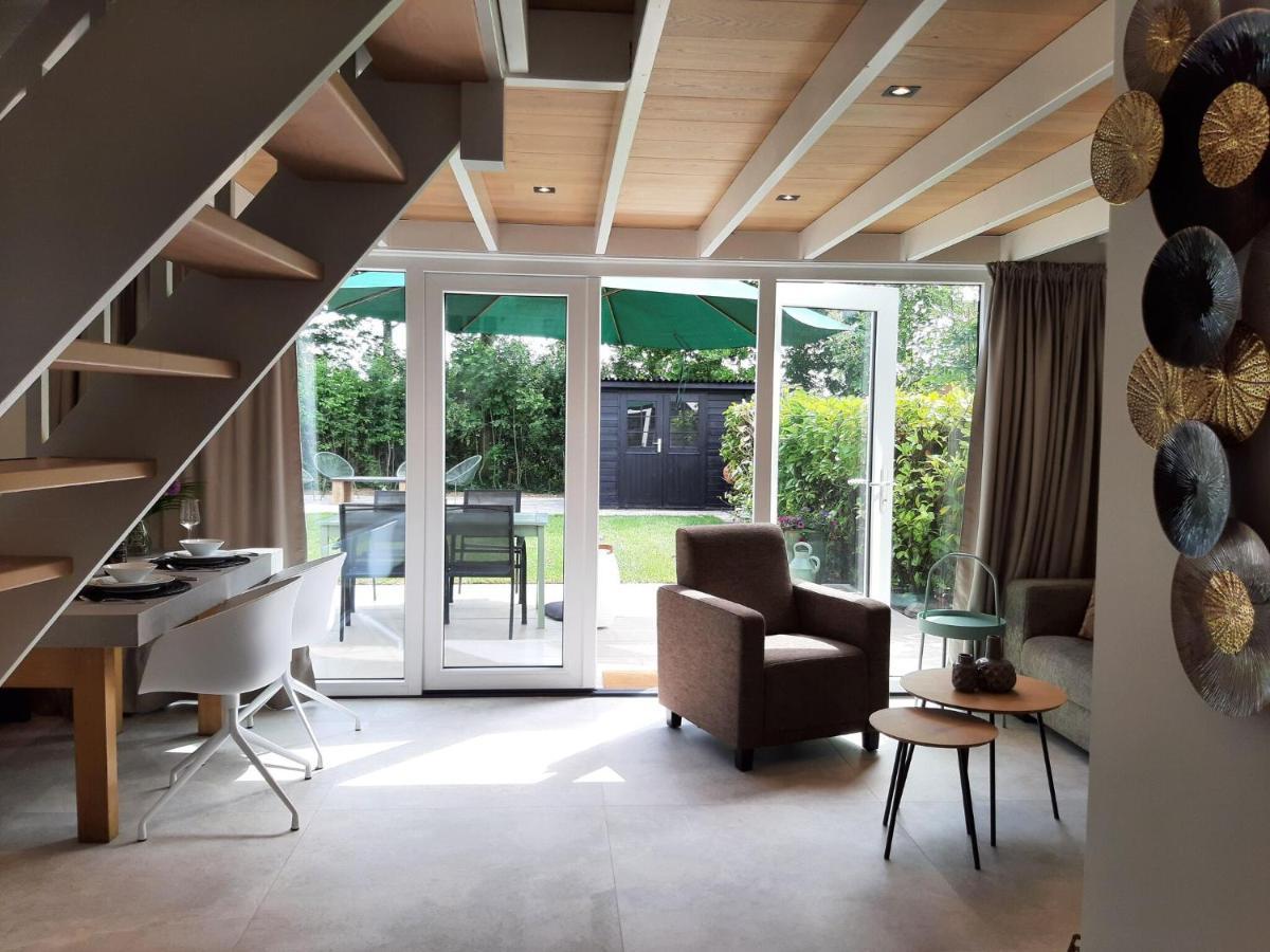 Stylish Holiday Home By The Sea Tuitjenhorn Exteriér fotografie